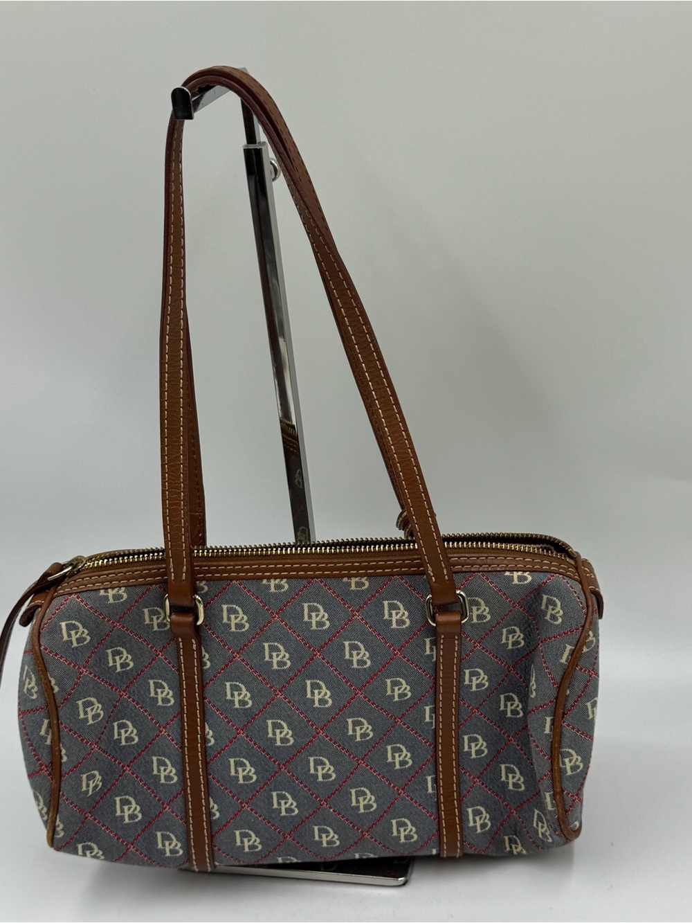 Dooney & Bourke Gray Logo Barrel Shoulder Bag with Brown Trim - Picture 2 of 9